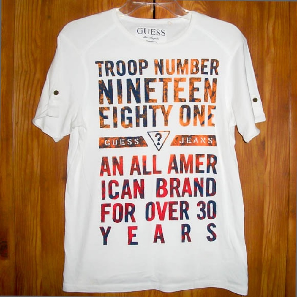 Guess Boys' Graphic Tee Size: Large (16/18) - Picture 1 of 4